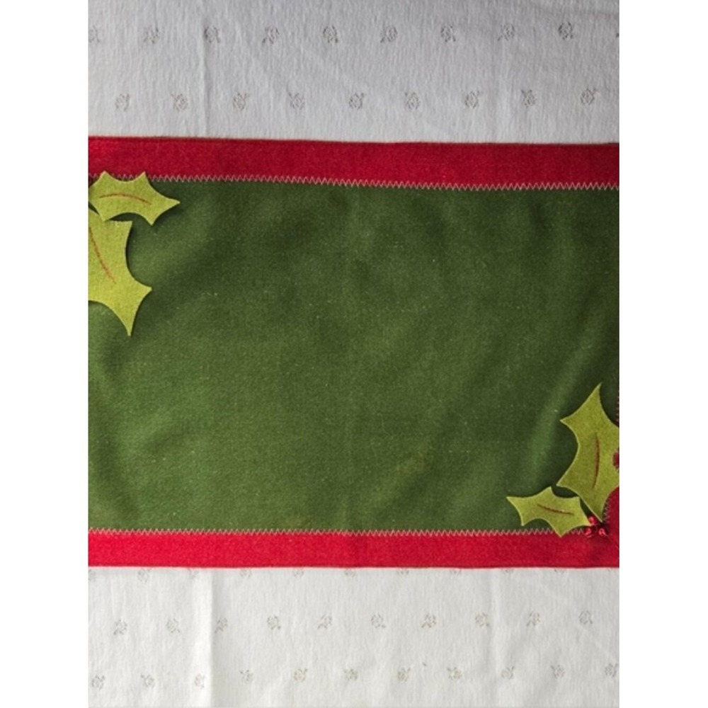 Set of 12 Chirstmas Red and Green Holiday Placemats DII for the Home